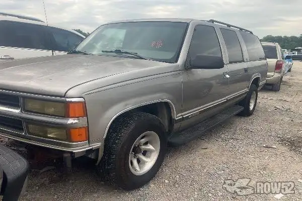 Photo of 1999 Chevrolet Suburban