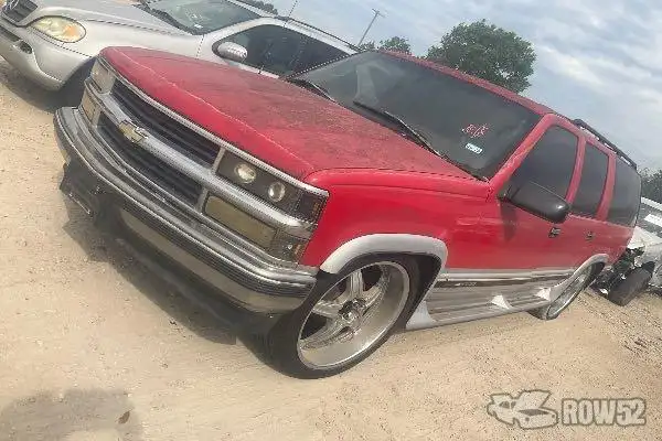 Photo of 1996 Chevrolet Suburban
