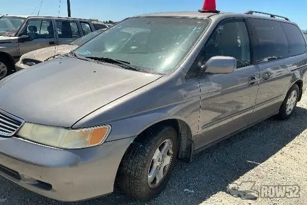 Photo of 2000 Honda Odyssey