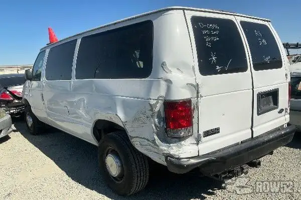 Photo of 2004 Ford Econoline