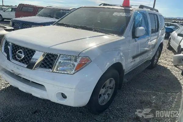 Photo of 2005 Nissan Pathfinder