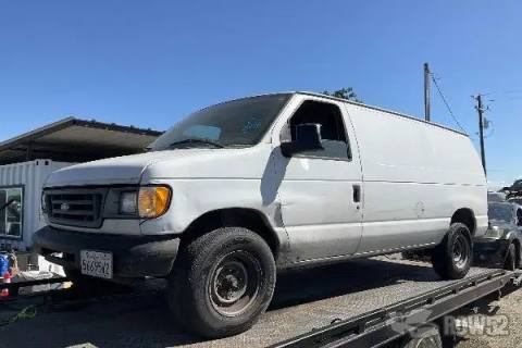 Photo of 2006 Ford Econoline