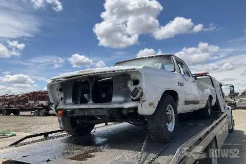 Photo of 1989 Dodge D250
