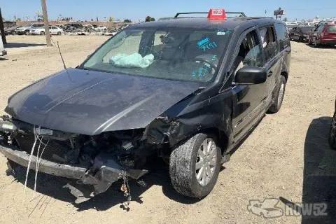 Photo of 2012 Chrysler Town & Country