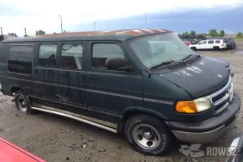 Photo of 1999 Dodge Ram Van