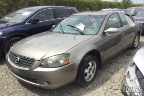 Photo of 2005 Nissan Altima