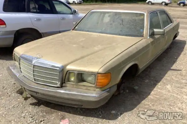 Photo of 1984 Mercedes-Benz 300