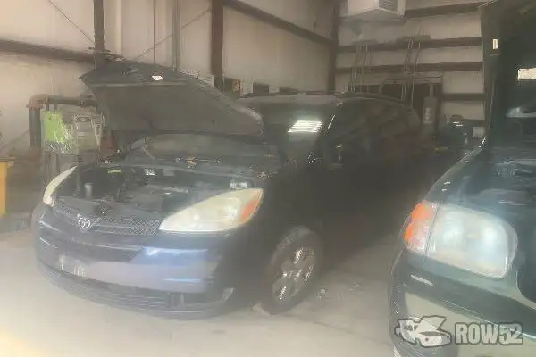 Photo of 2005 Toyota Sienna