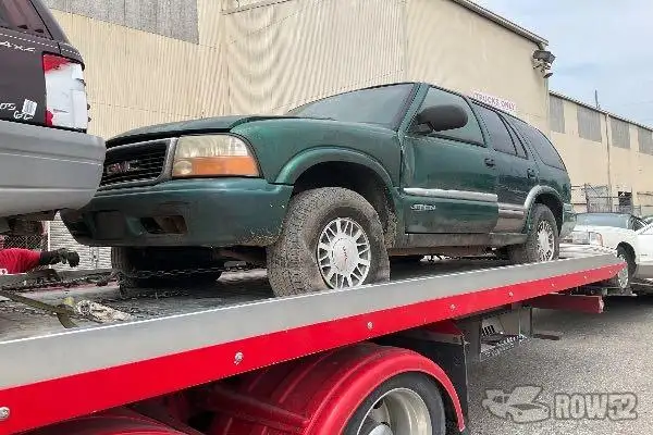 Photo of 2000 GMC Envoy