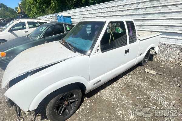 Photo of 1997 Chevrolet S10 Pickup