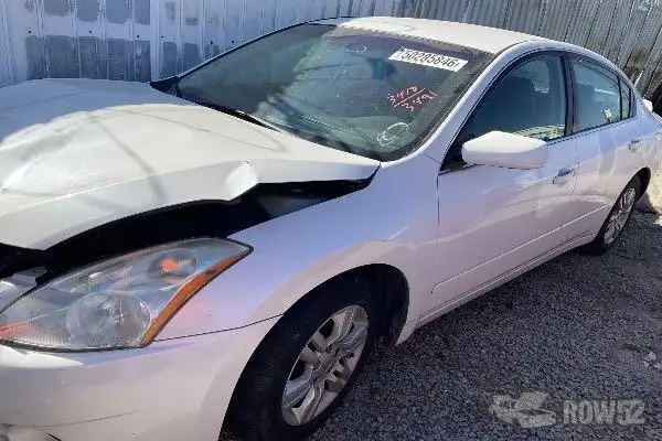Photo of 2011 Nissan Altima