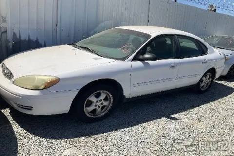 Photo of 2005 Ford Taurus