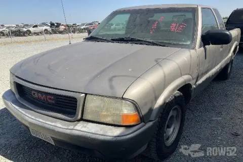 Photo of 2000 GMC Sonoma