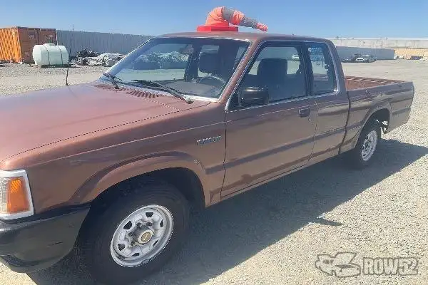 Photo of 1987 Mazda B-Series