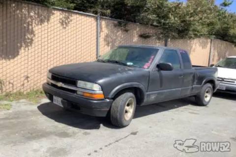 Photo of 2000 Chevrolet S10 Pickup