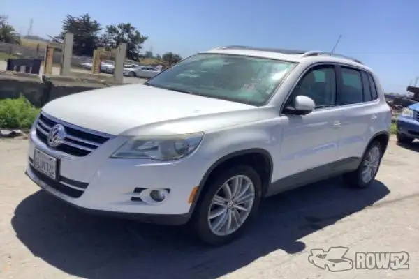 Photo of 2010 Volkswagen Tiguan