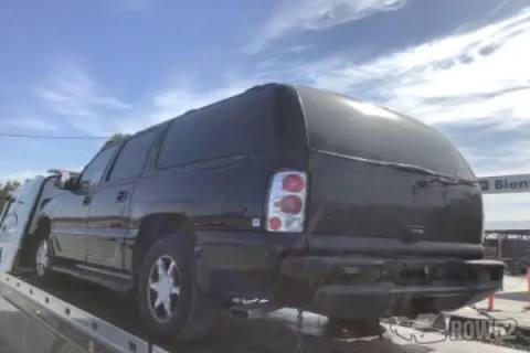 Photo of 2002 GMC Yukon Denali