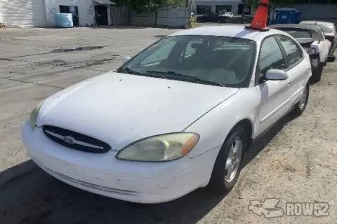 Photo of 2003 Ford Taurus