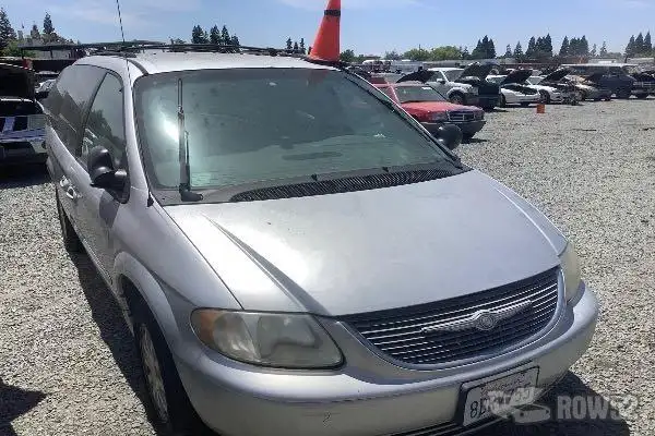 Photo of 2002 Chrysler Town & Country