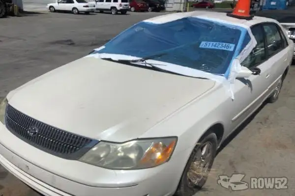 Photo of 2000 Toyota Avalon