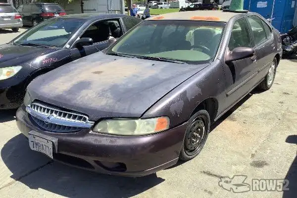 Photo of 2000 Nissan Altima