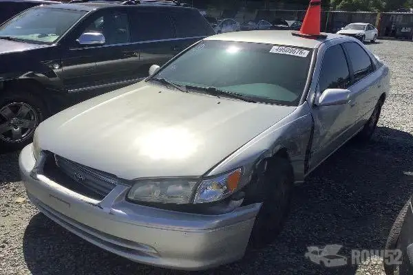 Photo of 2000 Toyota Camry