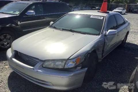 Photo of 2000 Toyota Camry