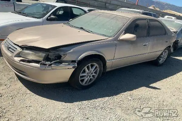 Photo of 2000 Toyota Camry