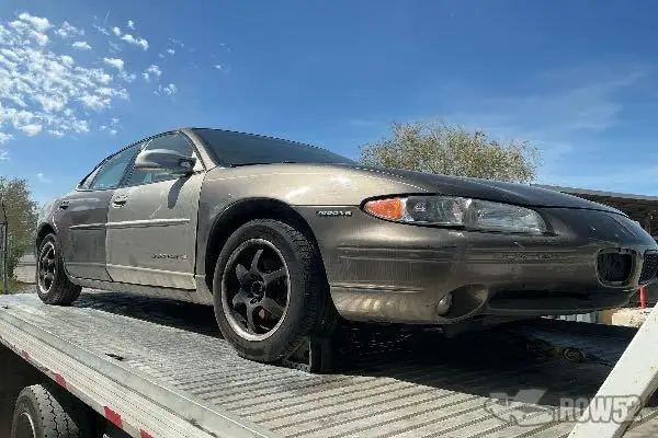 Photo of 1999 Pontiac Grand Prix
