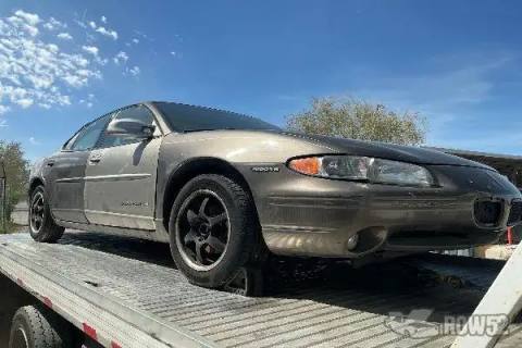 Photo of 1999 Pontiac Grand Prix