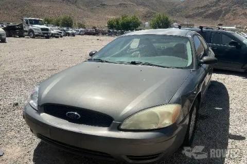 Photo of 2005 Ford Taurus