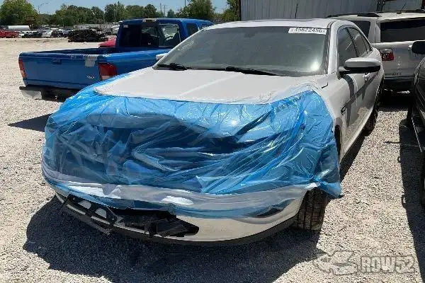 Photo of 2010 Ford Taurus