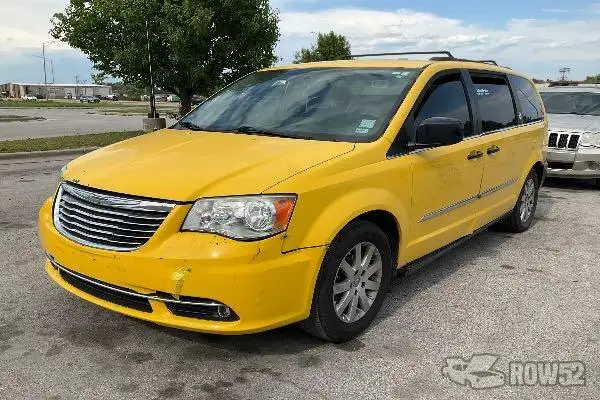 Photo of 2014 Chrysler Town & Country
