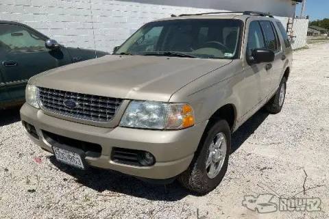Photo of 2004 Ford Explorer