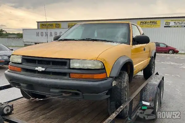 Photo of 2003 Chevrolet S10 Pickup