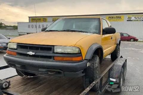 Photo of 2003 Chevrolet S10 Pickup