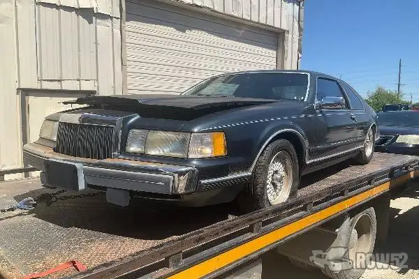 Photo of 1988 Lincoln Mark VII