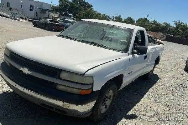 Photo of 2000 Chevrolet Silverado 2500