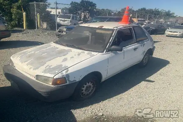 Photo of 1990 Mazda 323