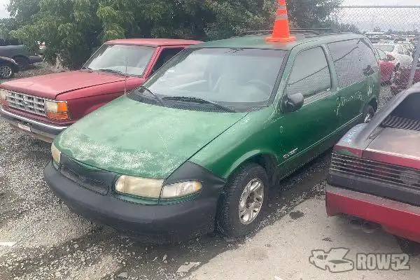 Photo of 1998 Nissan Quest