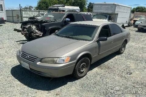 Photo of 1998 Toyota Camry