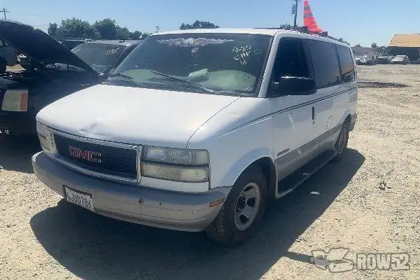 Photo of 2000 GMC Safari