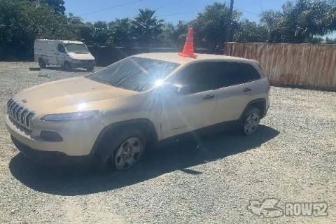 Photo of 2015 Jeep Cherokee