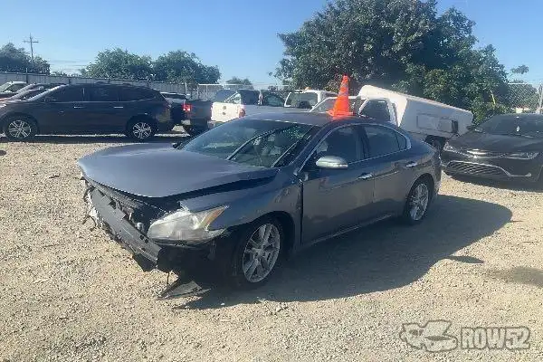 Photo of 2010 Nissan Maxima