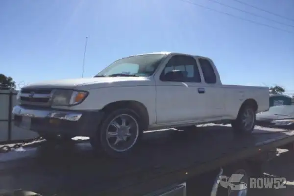 Photo of 1999 Toyota Tacoma