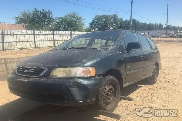 Photo of 1996 Isuzu Oasis