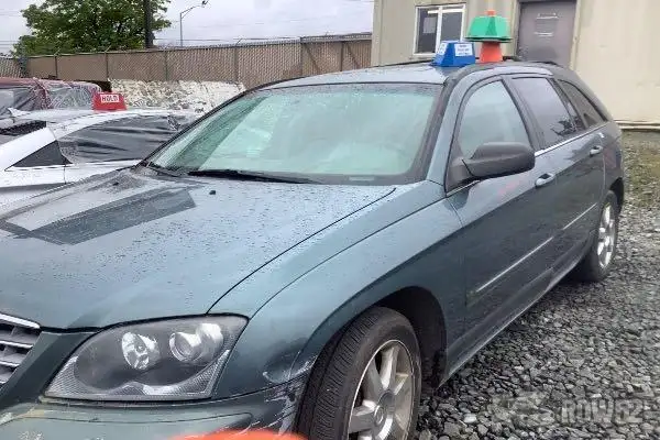 Photo of 2005 Chrysler Pacifica