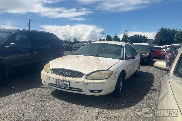 Photo of 2006 Ford Taurus