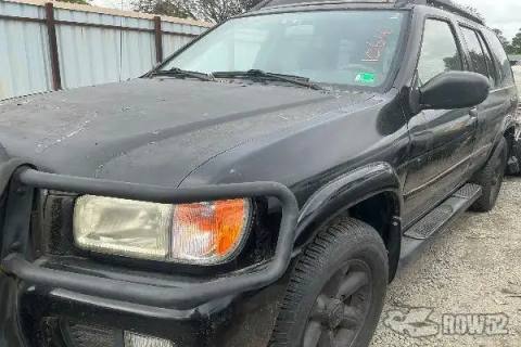 Photo of 2004 Nissan Pathfinder