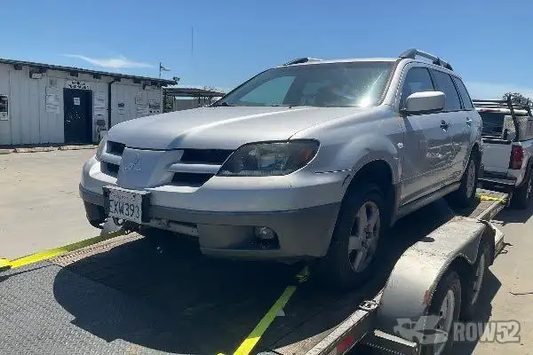 Photo of 2003 Mitsubishi Outlander